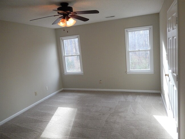 Building Photo - 502 Tyler Run Dr