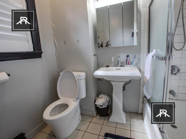 Building Photo - 4 bedroom in Allston MA 02134