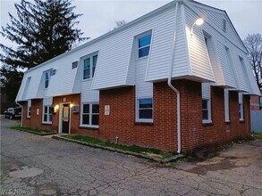 Building Photo - 137 Shields Rd
