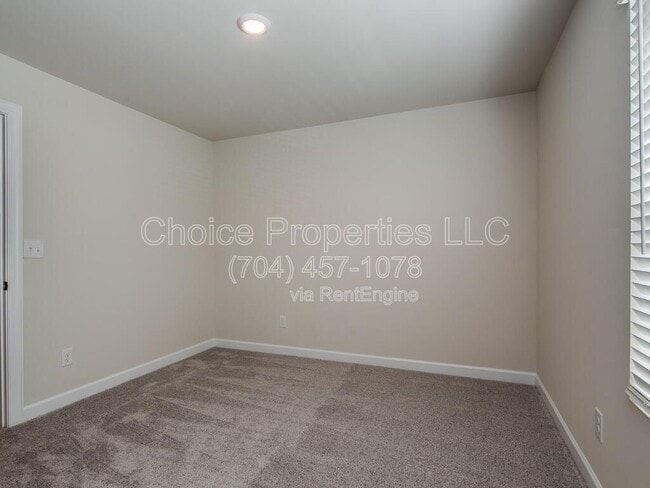 Building Photo - 3506 Auburn Curb Rd