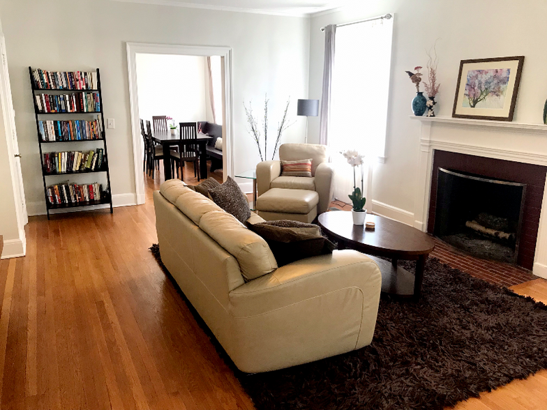 Primary Photo - 208 Watts St