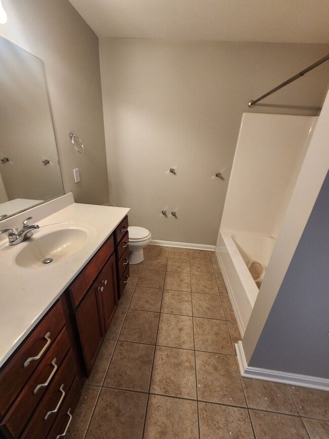 Building Photo - 3802 Falcon Crest Dr
