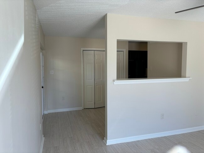 Building Photo - 4513 Tabony St