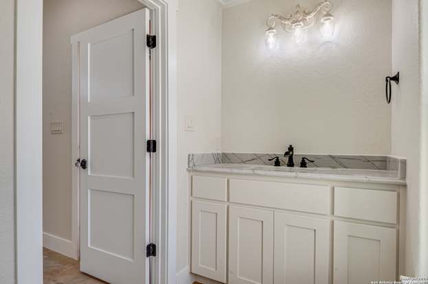 Building Photo - 1702 Gruene Vineyard Crossing