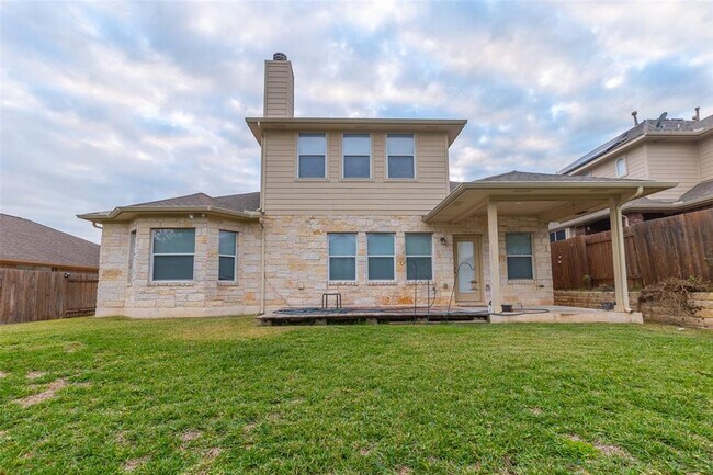 Building Photo - 4202 Fairmeadow Dr