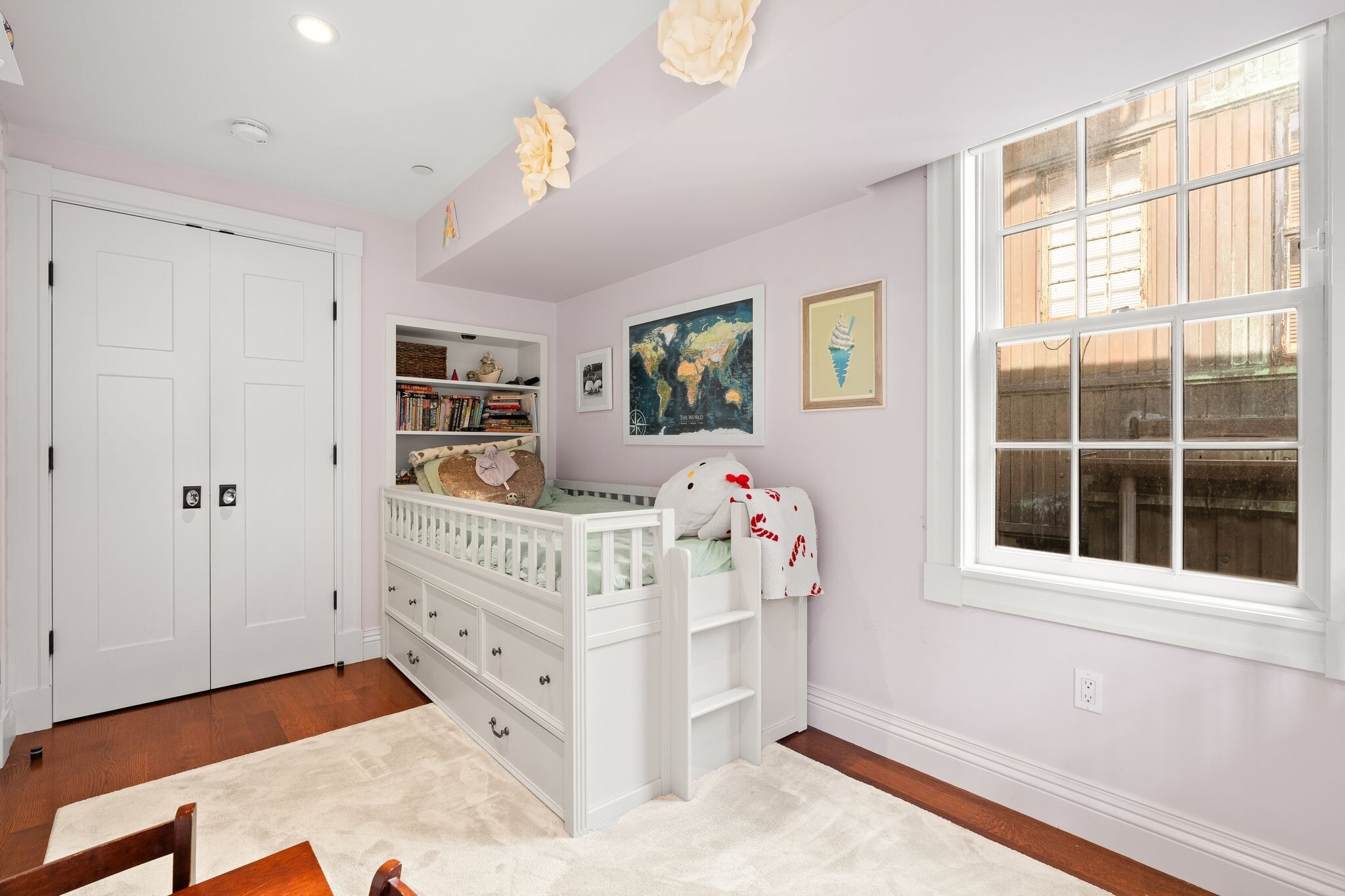 Building Photo - 7 Acorn St