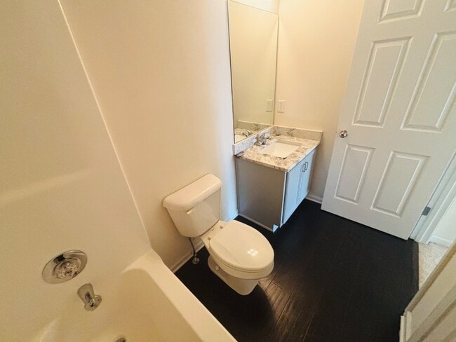 Building Photo - 607 McDowell Ln