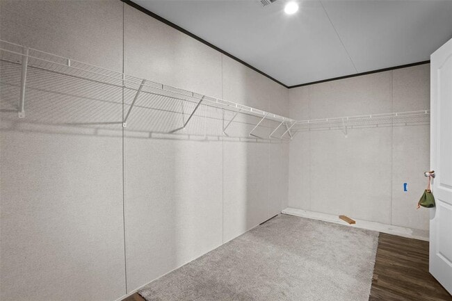 Building Photo - 111 Little Lp