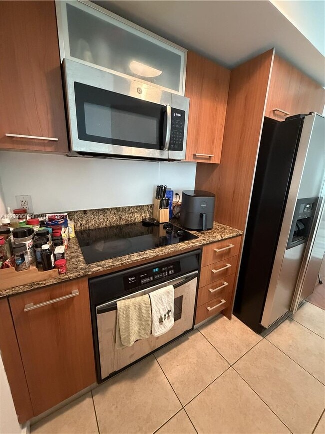 Building Photo - 9055 SW 73rd Ct