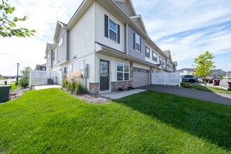 Building Photo - 14935 Adare Way
