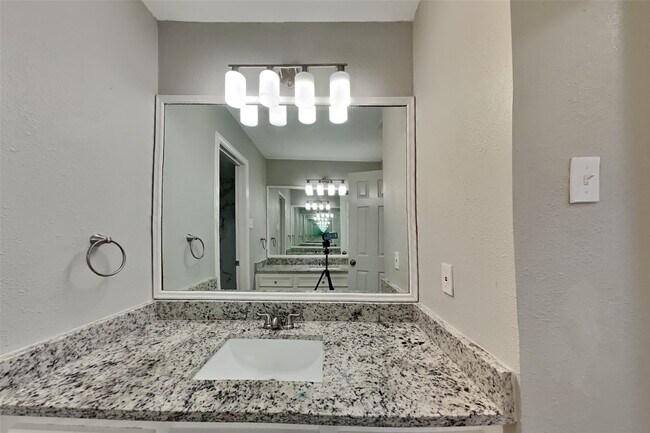 Building Photo - 18426 Big Cypress Dr