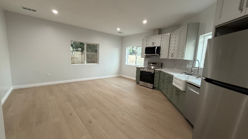 Building Photo - 9455 Luders Ave