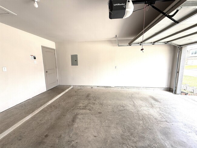 Building Photo - 7955 Fijian Cypress Dr