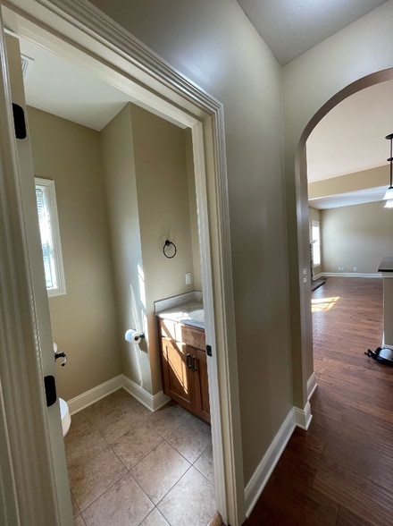 Building Photo - 660 Richards Dr