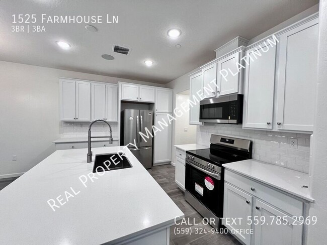 Building Photo - 1525 Farmhouse Ln