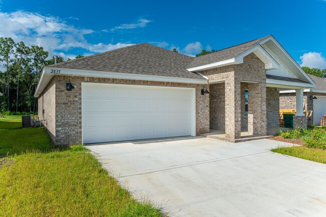 Building Photo - Home in Redstone Commons