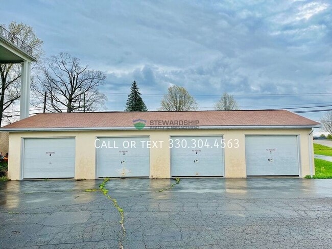 Building Photo - 12990 Lincoln Way W