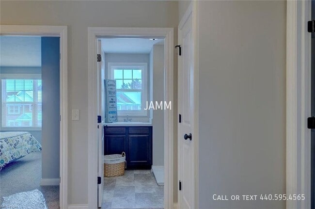Building Photo - 9360 Rockys Ct