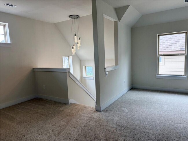 Building Photo - 13501 Metric Blvd