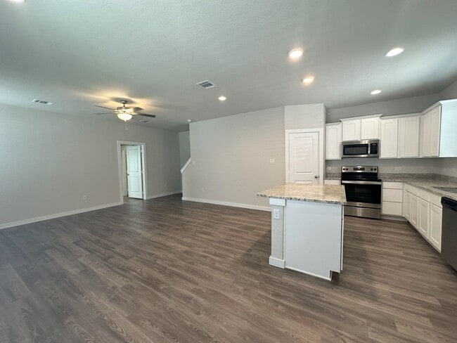 Building Photo - 13347 Rowdy Cv