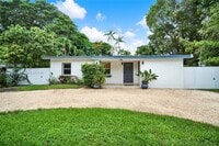 Building Photo - 6400 SW 62nd Ct