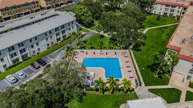 Building Photo - 2700 Bayshore Blvd