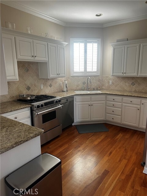 Building Photo - 425 11th St