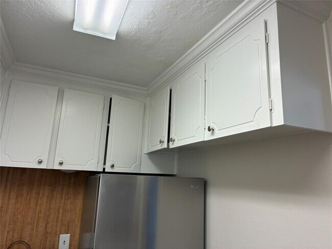 Building Photo - 3400 Timmons Ln