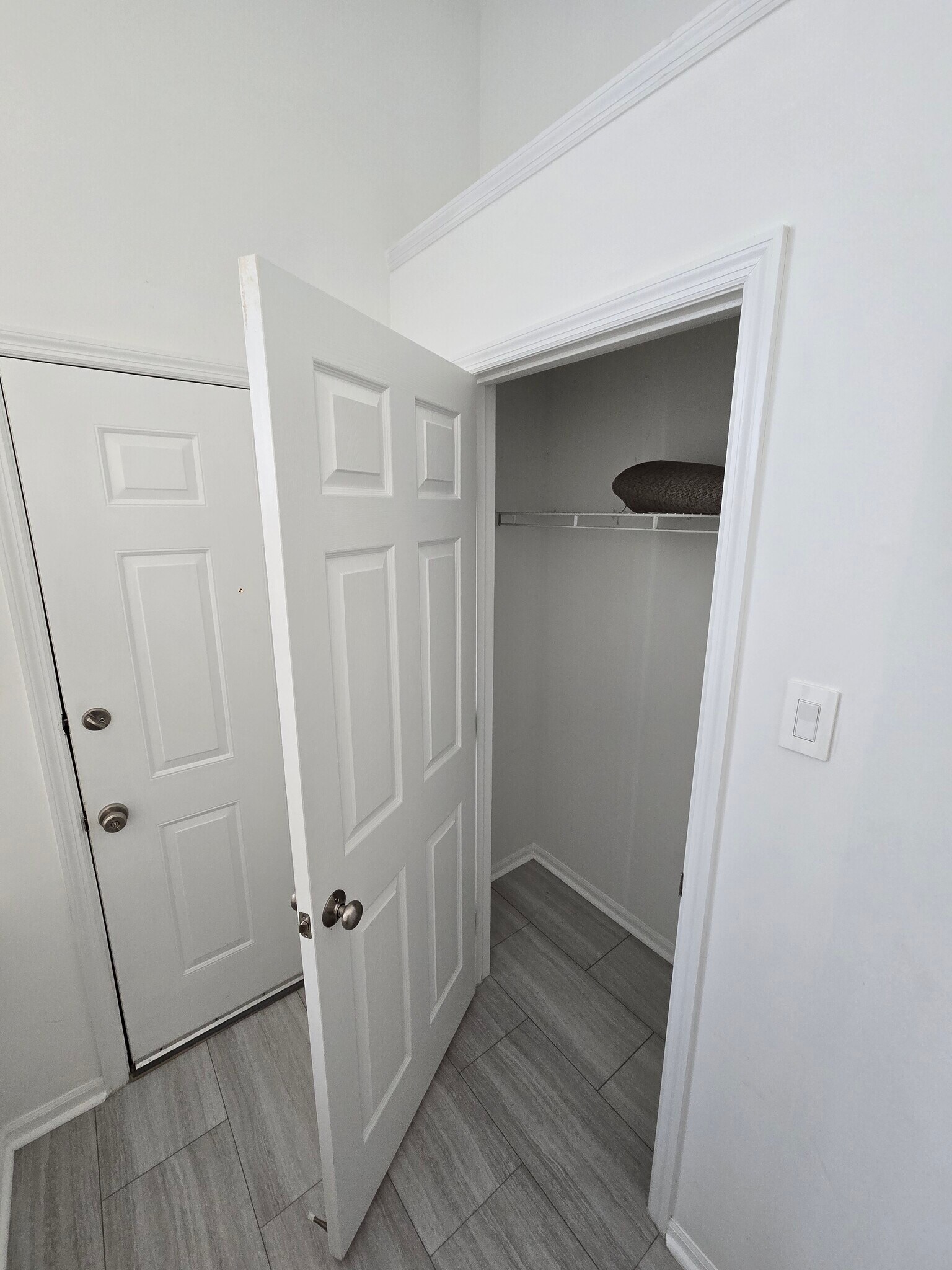 Building Photo - 18636 Clovercrest Cir