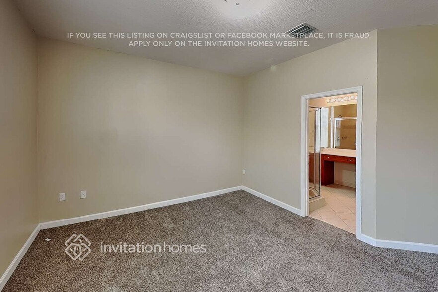 Building Photo - 12643 NW 32nd Ct