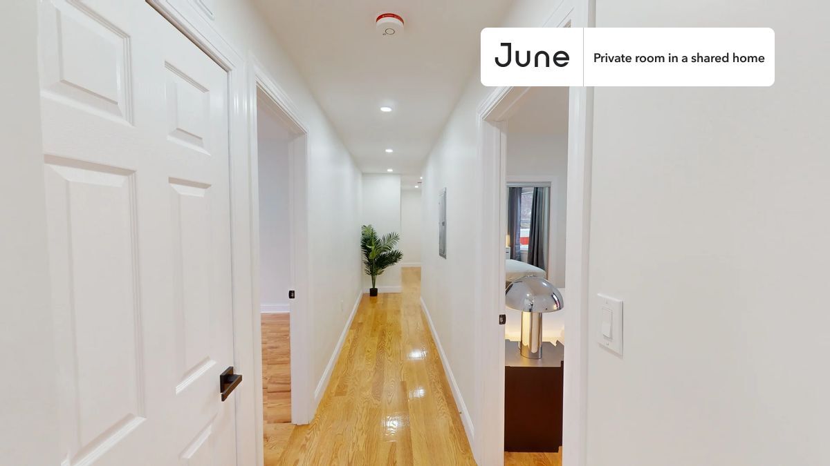 Building Photo - Room in Shared 4 bed/2 bath home