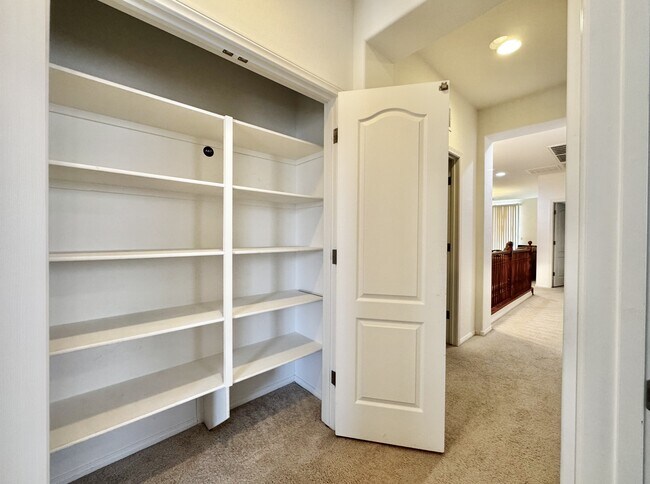 Building Photo - 10037 White Mulberry Dr