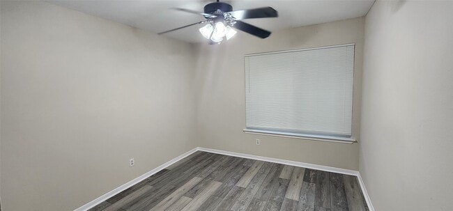 Building Photo - 15215 Ensenada Dr