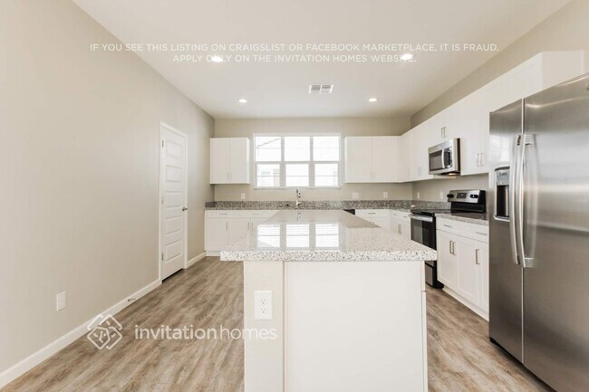 Building Photo - 5023 N 189th Glen