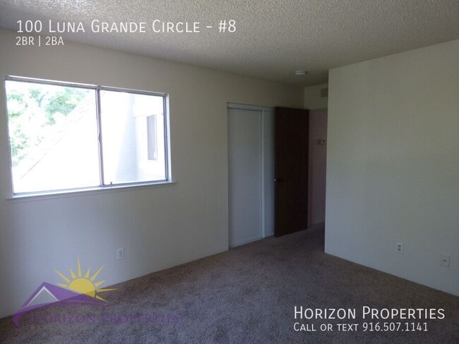 Building Photo - Condo in South Natomas, 2 Bed 2 Bath 840 sqft