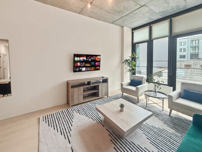 Building Photo - 1247 N 2nd St