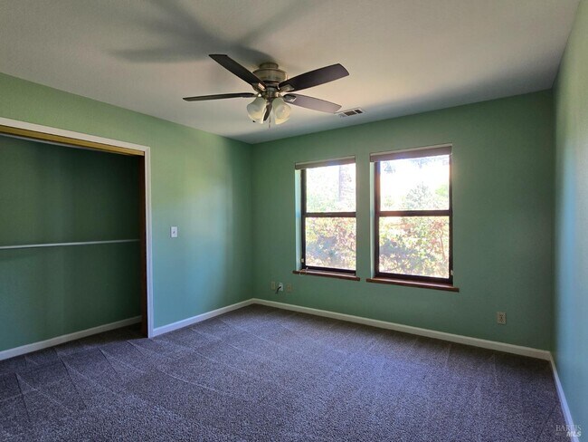 Building Photo - 6491 Pleasants Valley Rd