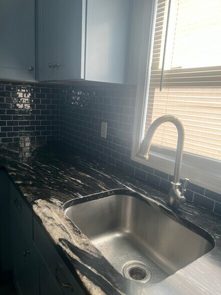 Building Photo - 1108 Bancroft Ave