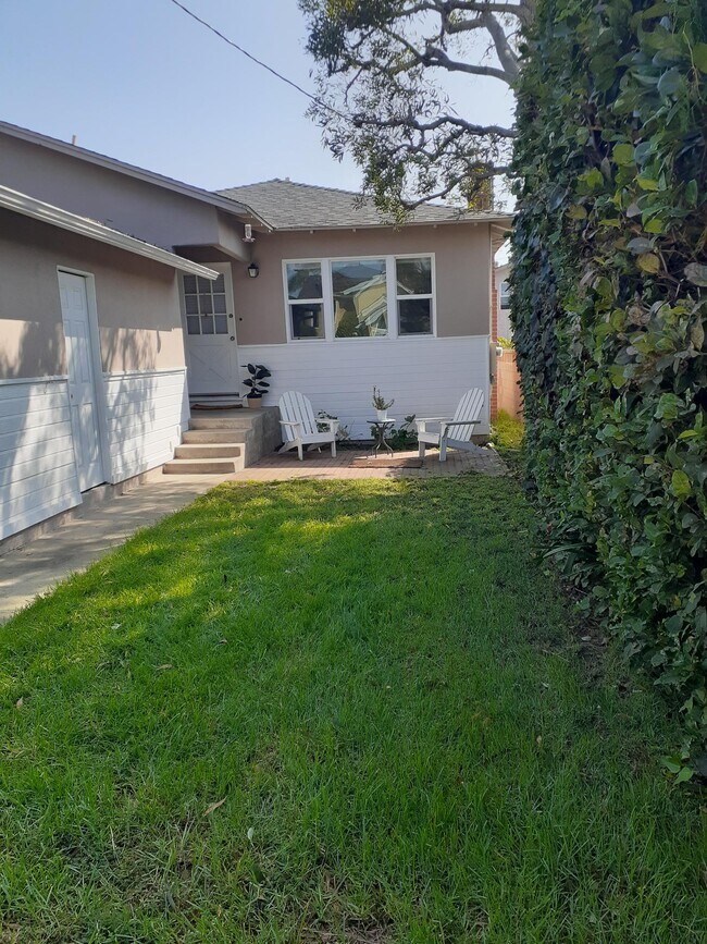 656 36th Street view - 656 36th St