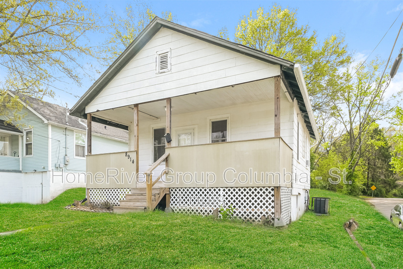 Building Photo - 8914 Ramona Ave