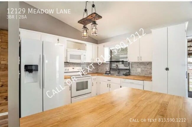 Building Photo - 12129 Meadow Ln