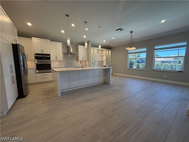 Building Photo - 7080 Timberland Cir