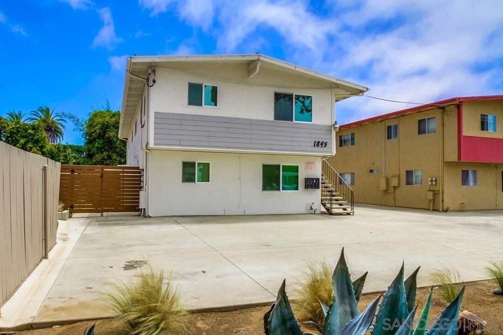 Building Photo - 1845 N Vulcan Ave