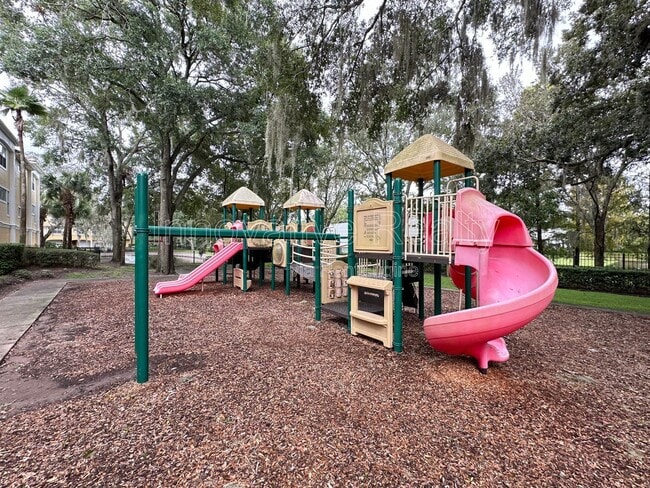 Building Photo - 1516 Legacy Club Dr