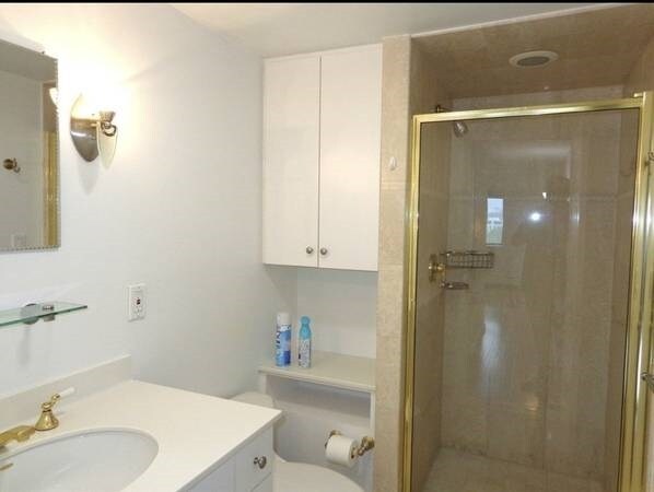 Building Photo - 131 Coolidge Ave