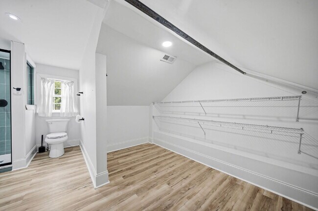 Building Photo - 1109 Orange St