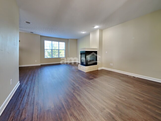 Building Photo - 1542 Quarter Horse Cir