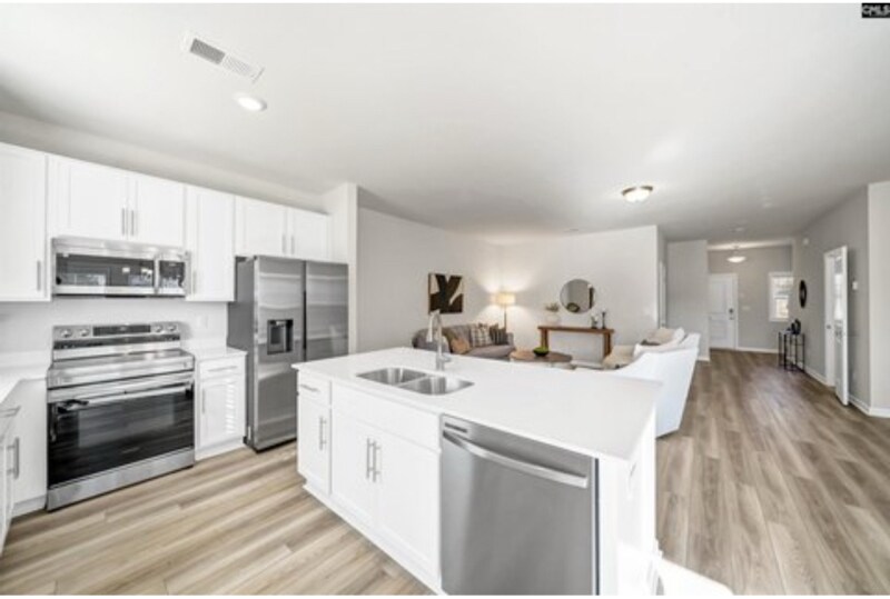 Building Photo - 227 Carillo