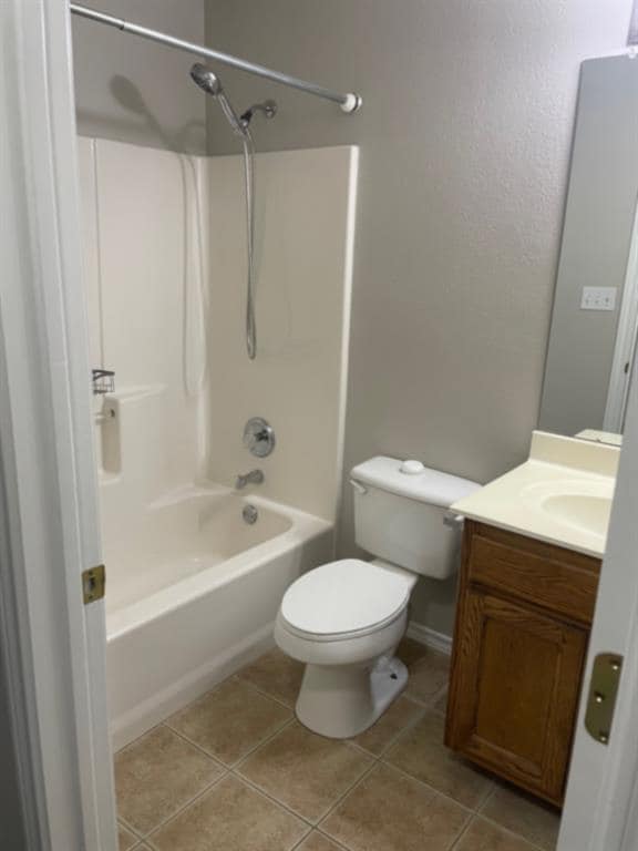 Building Photo - 18701 Venture Dr