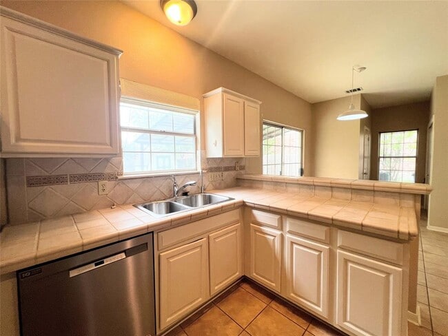 Building Photo - 12416 Beartrap Ln